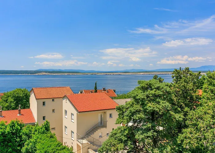 Lauschiges Nur 300 Meter Zum Mit Meerblick, Parkplatz, Grillplatz Apartman Dramalj