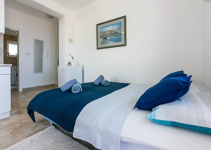 Apartamento Lauschiges Nur 300 Meter Zum Mit Meerblick, Parkplatz, Grillplatz Dramalj