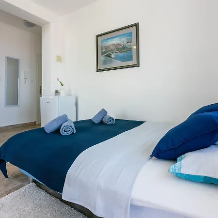 Apartment Lauschiges Nur 300 Meter Zum Mit Meerblick, Parkplatz, Grillplatz Dramalj